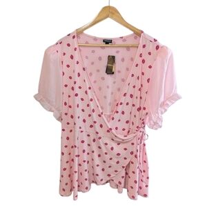 Torrid Studio Knit Chiffon Lip Print Wrap Top Size 3X